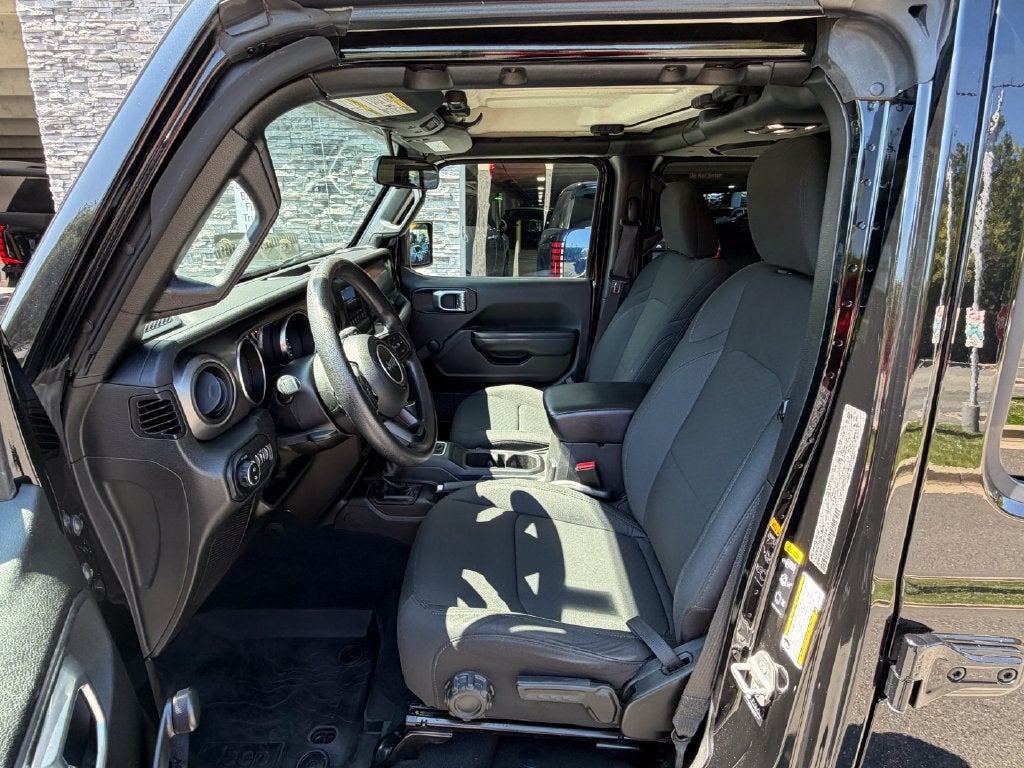 2022 Jeep Gladiator Willys