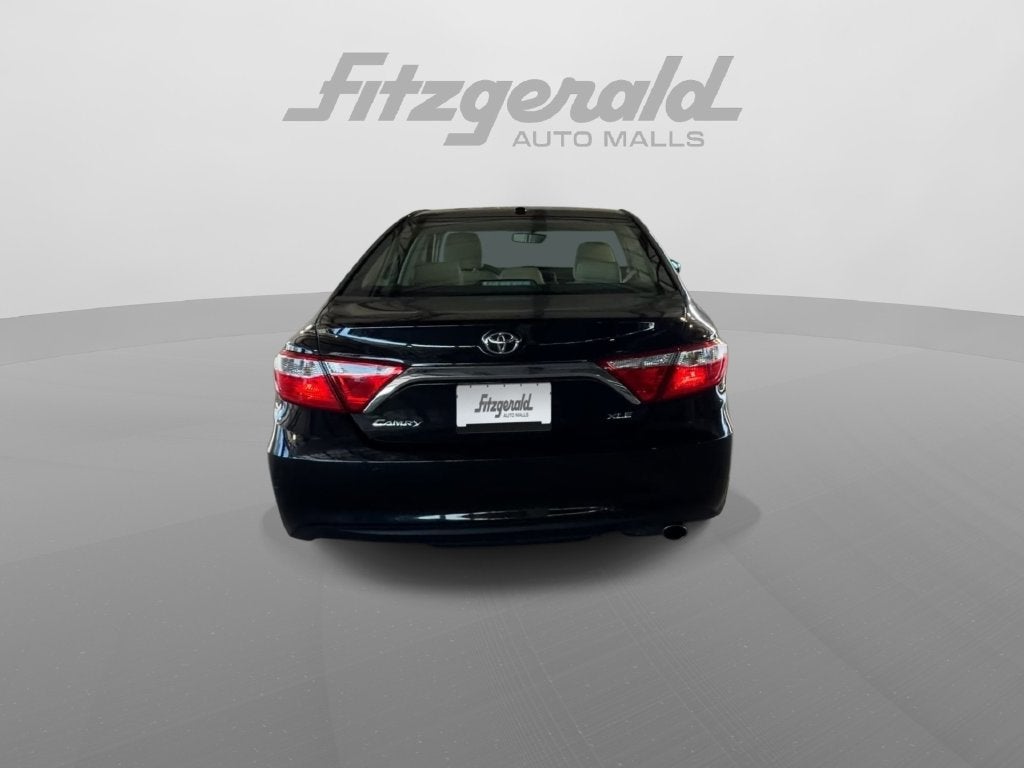 2016 Toyota Camry XLE