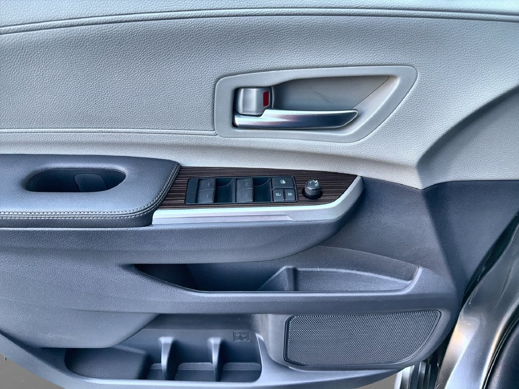 2021 Toyota Sienna XLE 7 Passenger