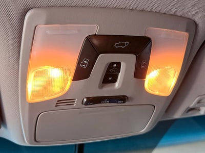 2017 Toyota Sienna XLE Premium 8 Passenger