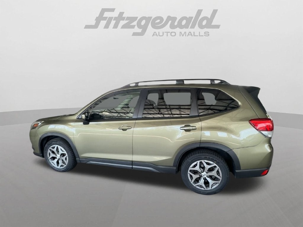 2024 Subaru Forester Premium