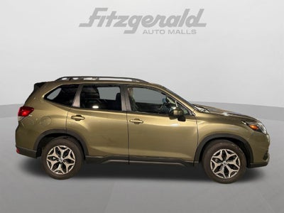 2024 Subaru Forester Premium