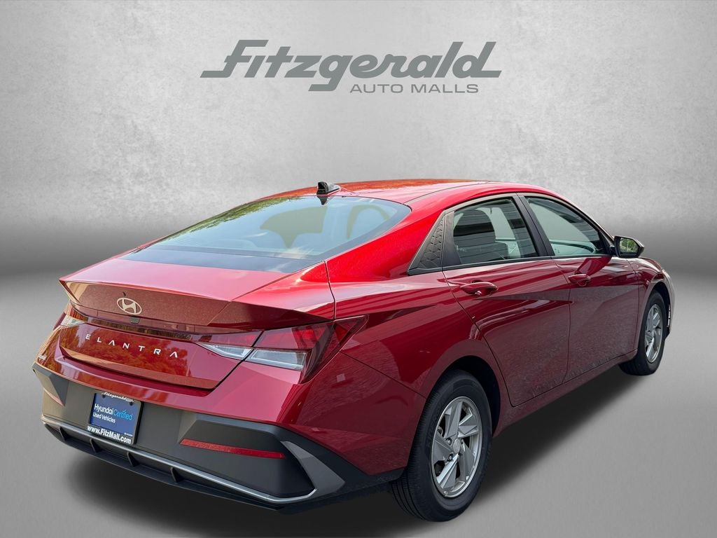 2025 Hyundai Elantra SE