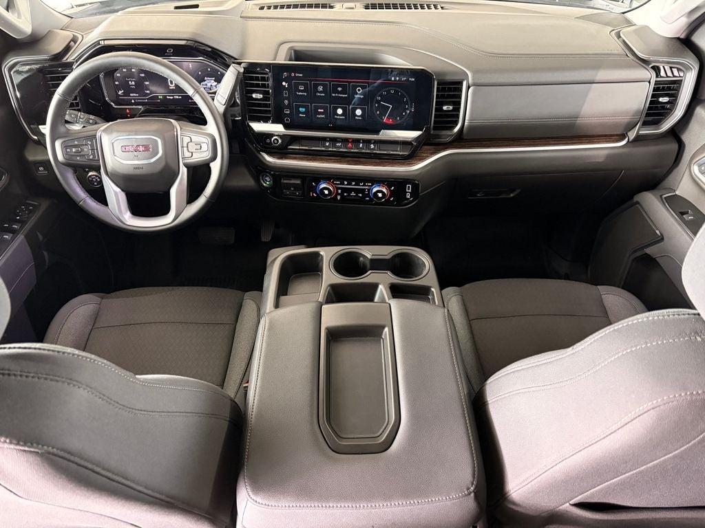 2025 GMC Sierra HD SLE