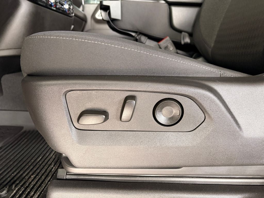 2025 GMC Sierra HD SLE