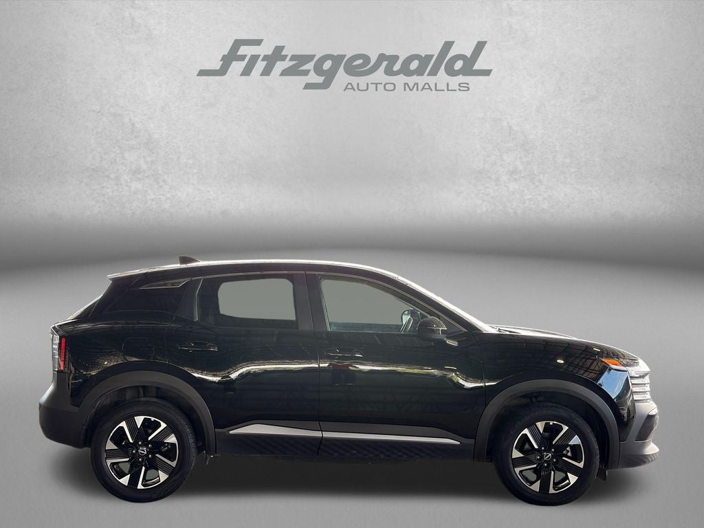 2025 Nissan Kicks MPV SV