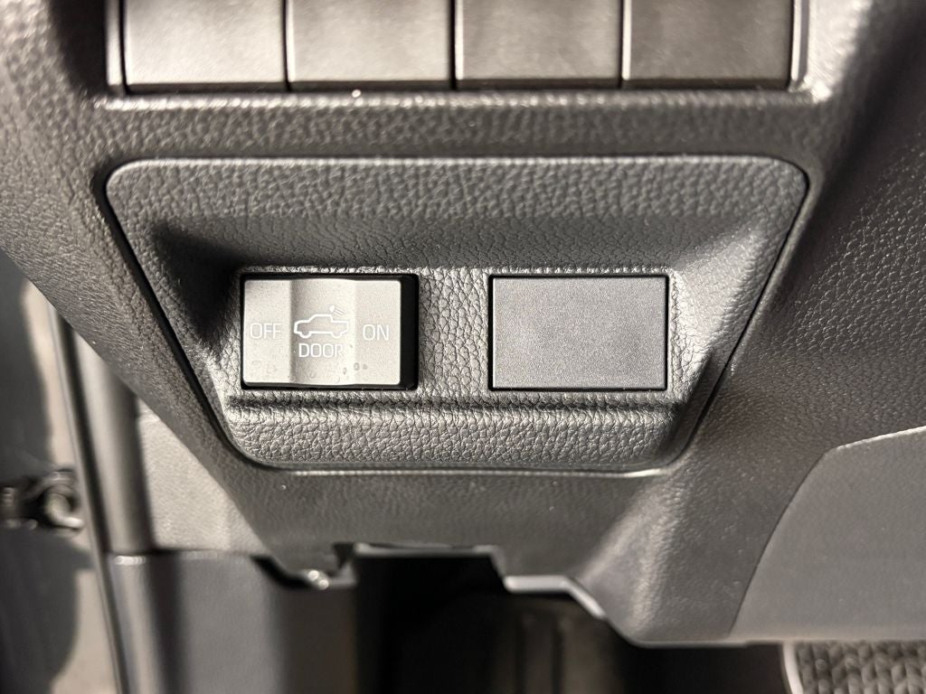 2025 Toyota TACOMA SR SR