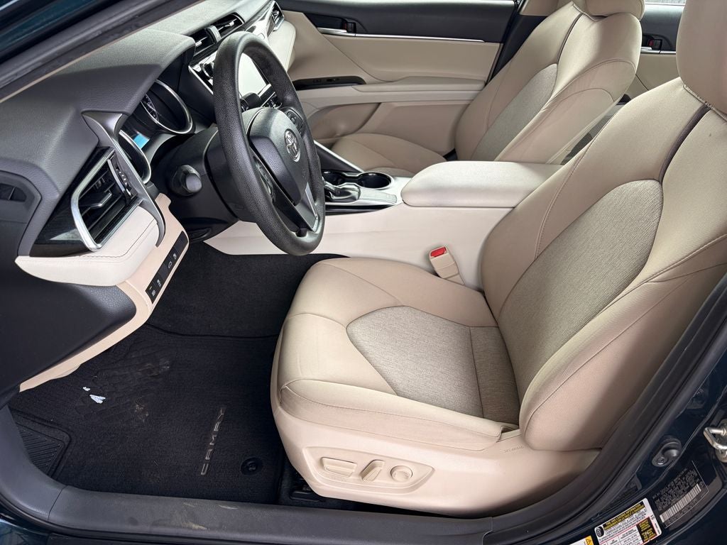 2018 Toyota CAMRY LE