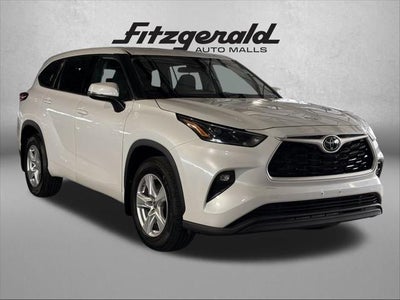 2022 Toyota HIGHLANDER LE