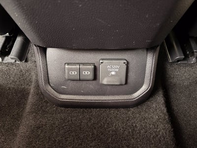 2025 Toyota Highlander Hybrid Platinum