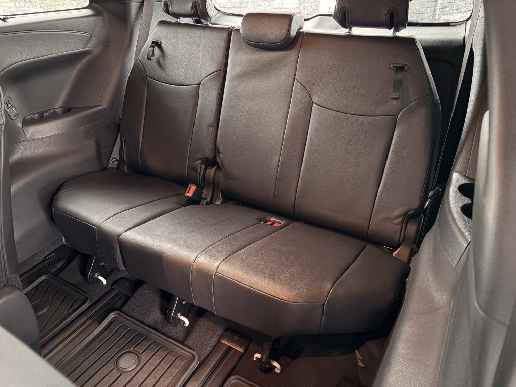 2026 Toyota Sienna Platinum 7 Passenger