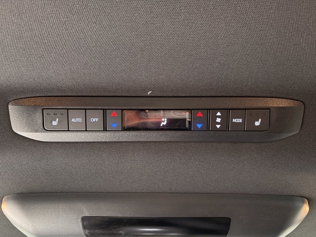2026 Toyota Sienna Platinum 7 Passenger
