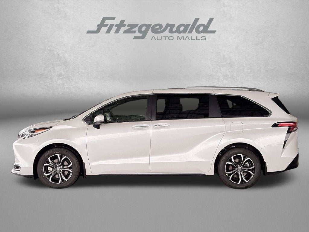 2026 Toyota Sienna Platinum 7 Passenger