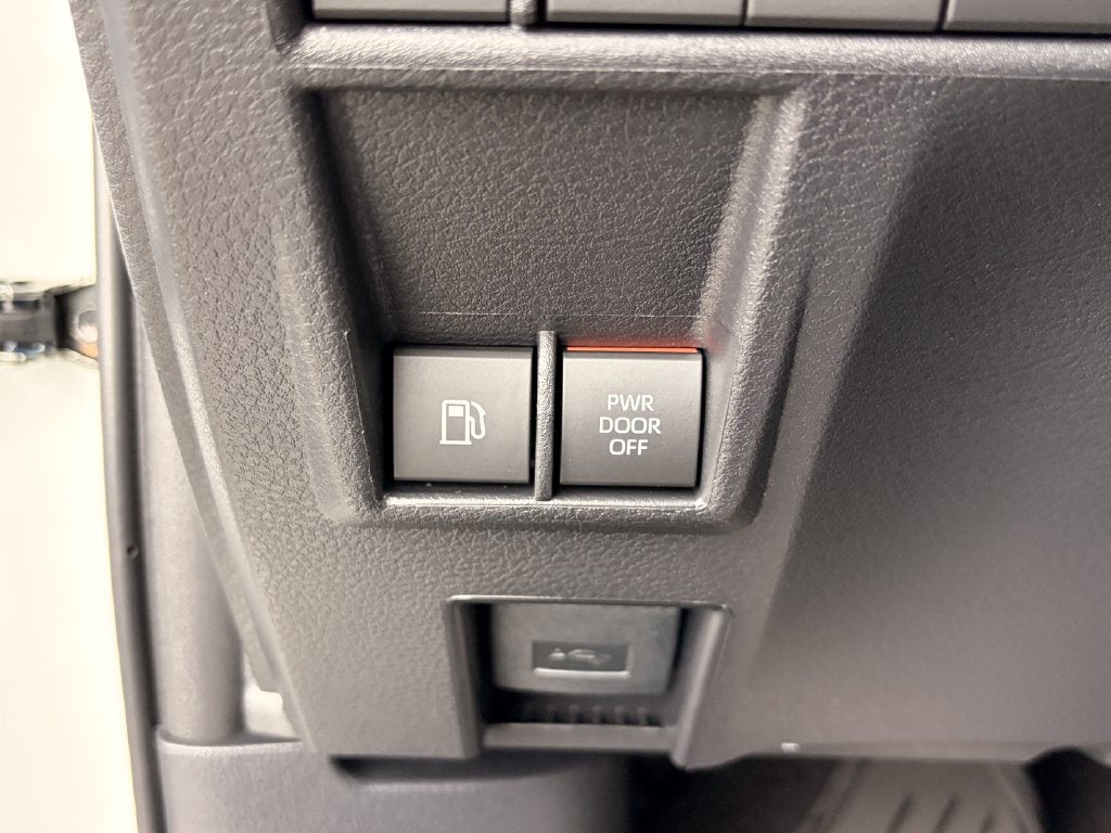 2026 Toyota Sienna Platinum 7 Passenger