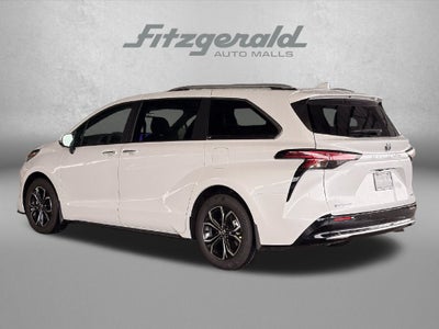2026 Toyota Sienna Platinum 7 Passenger