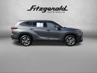2022 Toyota HIGHLANDER HYBRD XLE
