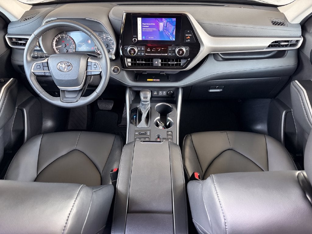 2025 Toyota Highlander XLE