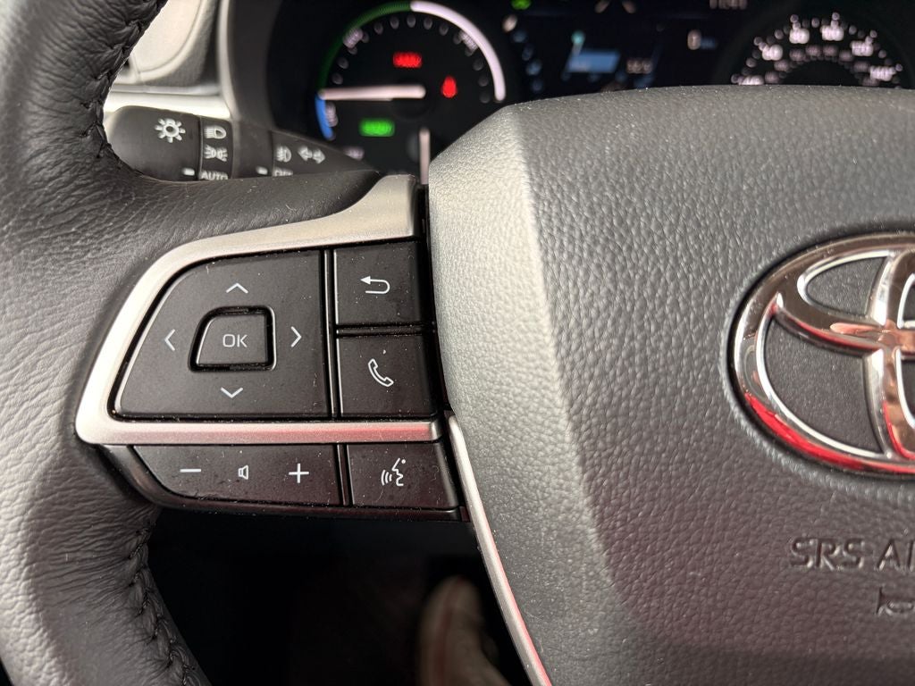 2025 Toyota SIENNA XLE XLE 8 Passenger
