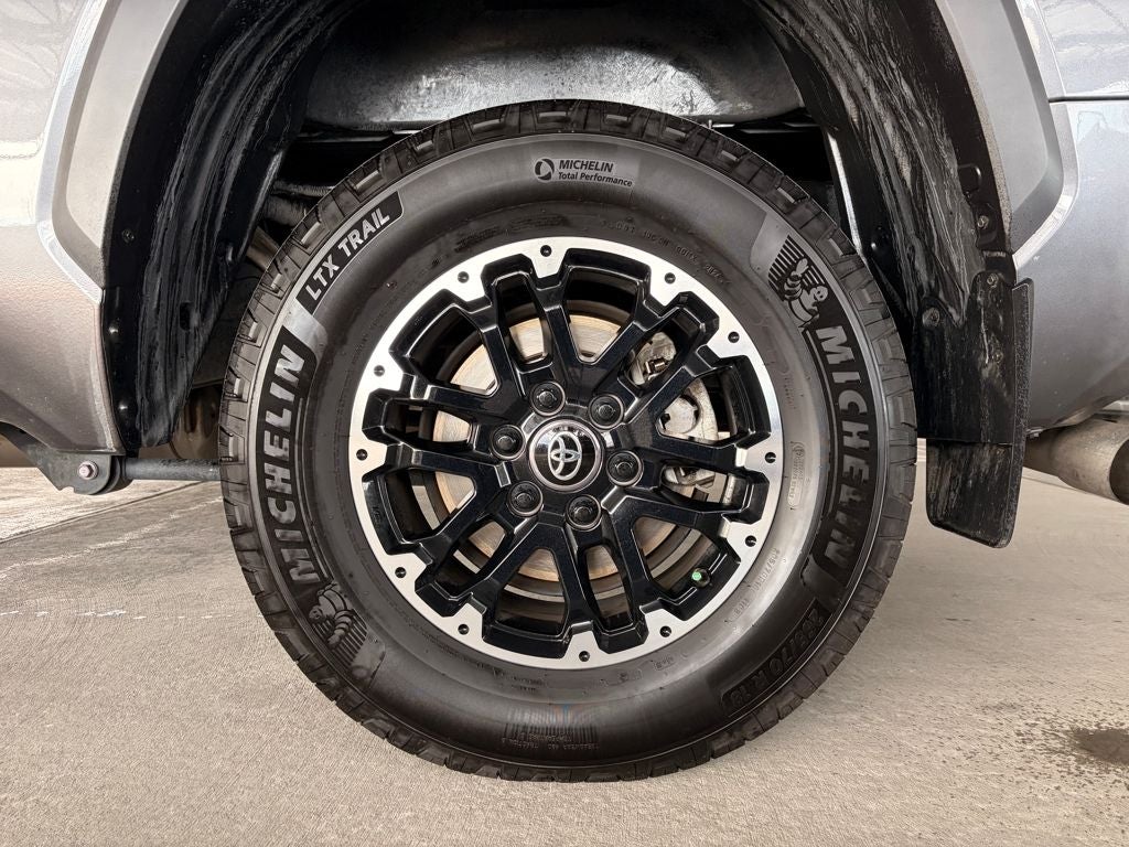 2023 Toyota TUNDRA 4X4 SR5