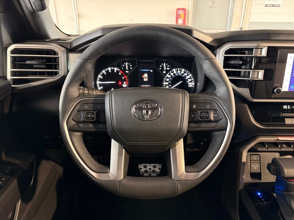 2025 Toyota TUNDRA 4X4 SR5