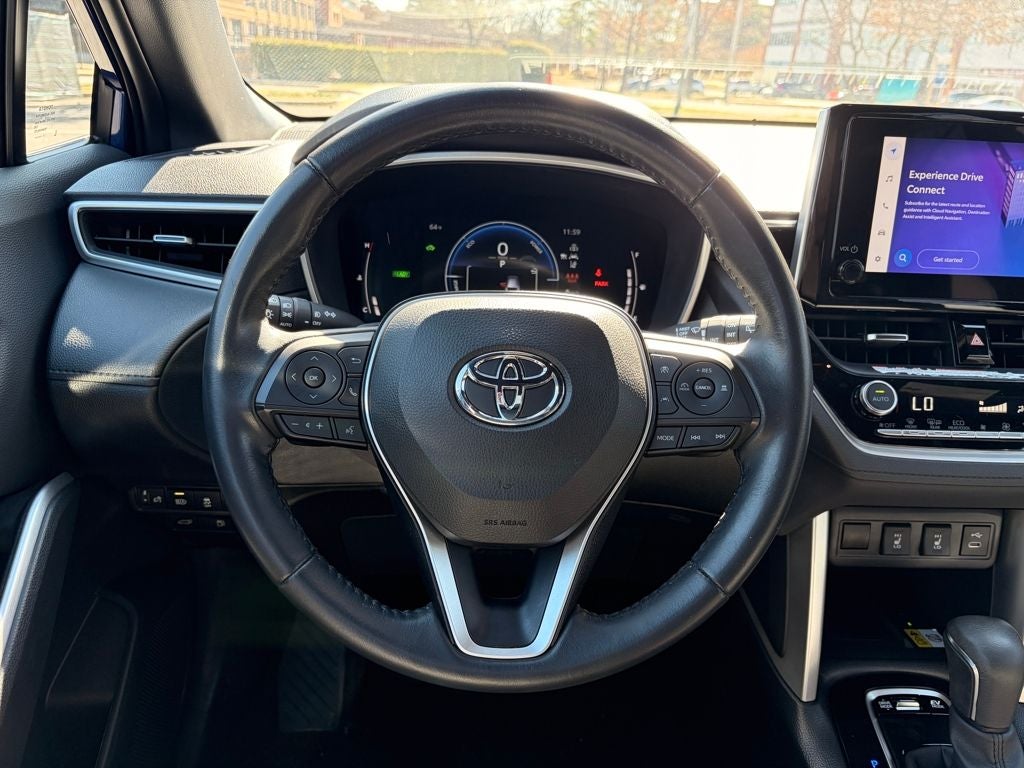 2023 Toyota Corolla Cross Hybrid XSE
