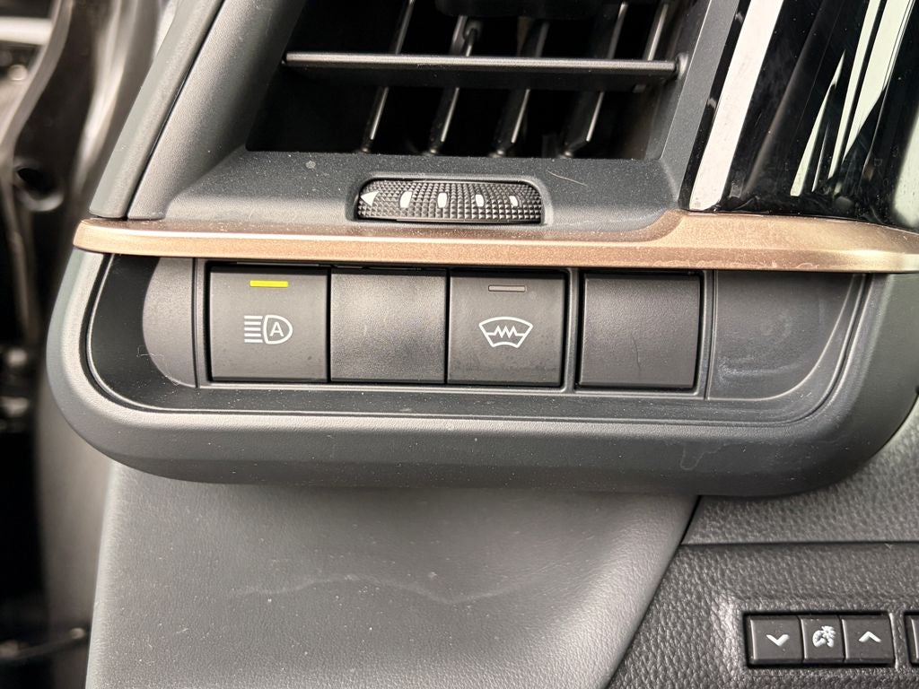 2023 Toyota Toyota Crown LTD Limited