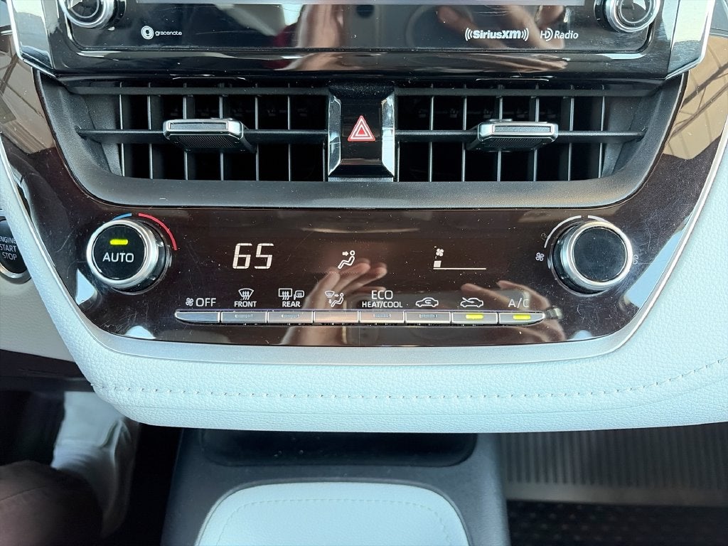 2019 Toyota Corolla Hatchback SE