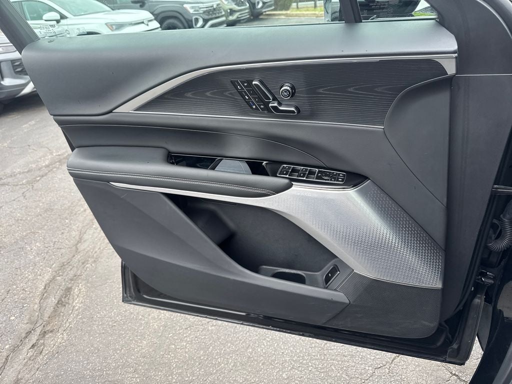 2025 Cadillac LYRIQ Luxury