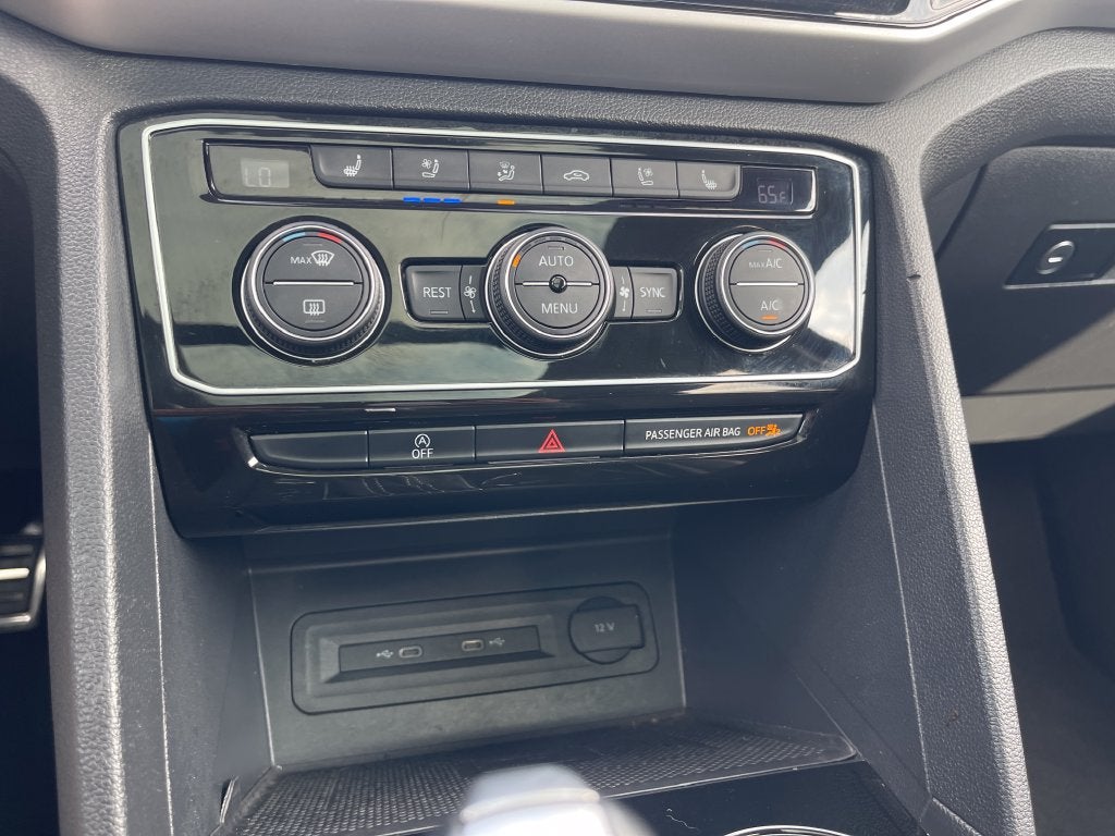 2023 Volkswagen Atlas 3.6L V6 SEL Premium R-Line