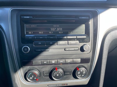 2015 Volkswagen Passat 1.8T S