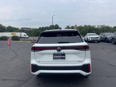 2026 Volkswagen Tiguan 2.0T SE R-Line Black