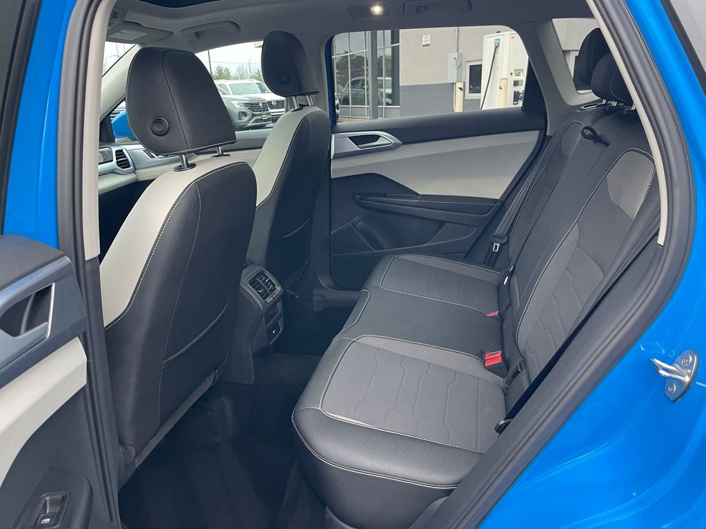 2025 Volkswagen Taos 1.5T SE