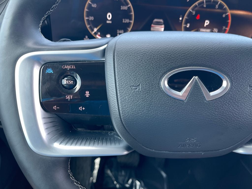 2025 INFINITI QX80 LUXE