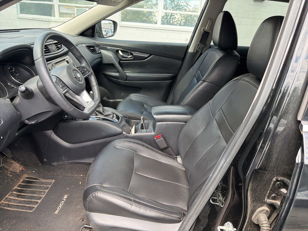 2020 Nissan Rogue SL