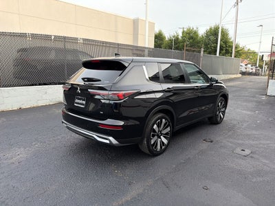 2025 Mitsubishi Outlander SE