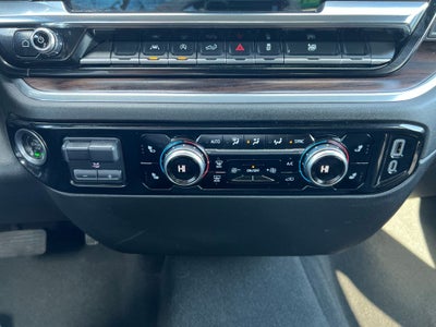 2025 GMC Sierra SLT