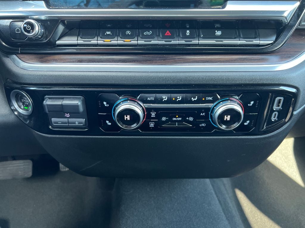 2025 GMC Sierra SLT