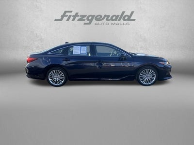 2022 Toyota Avalon Hybrid Limited