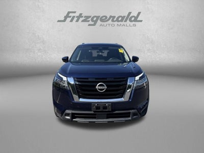 2022 Nissan Pathfinder SV