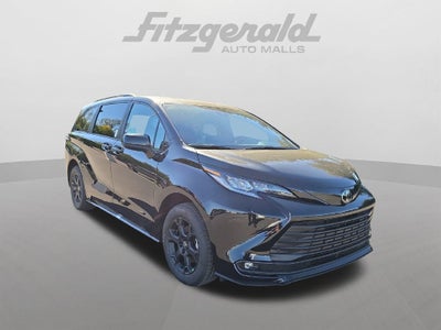 2026 Toyota Sienna Woodland Edition 7 Passenger