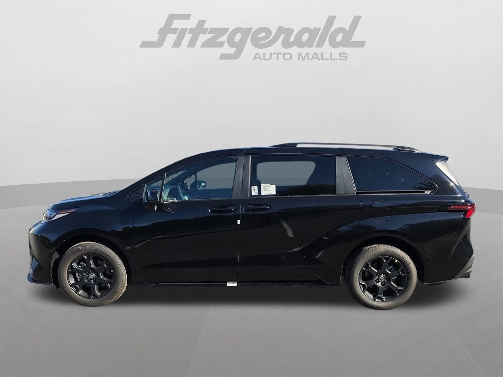 2026 Toyota Sienna Woodland Edition 7 Passenger