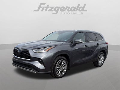 2021 Toyota Highlander Hybrid Platinum