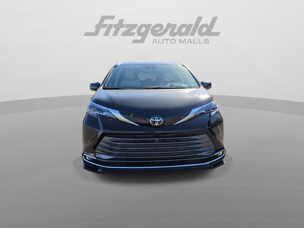 2026 Toyota Sienna Platinum 7 Passenger