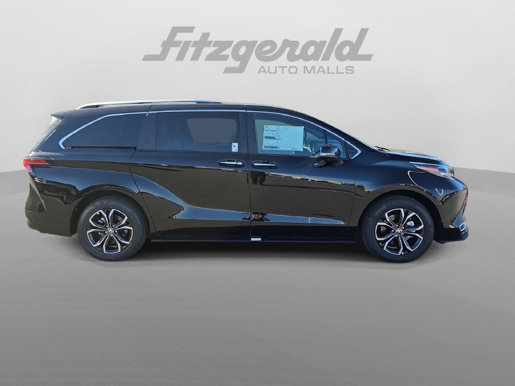 2026 Toyota Sienna Platinum 7 Passenger