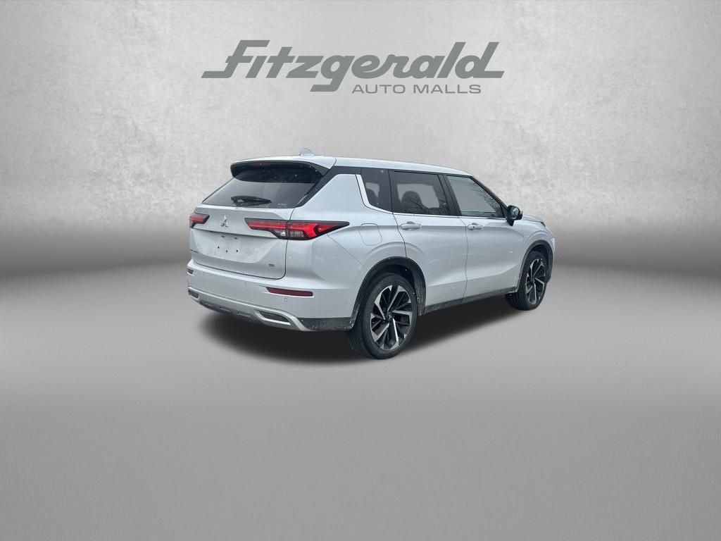 2024 Mitsubishi Outlander SE