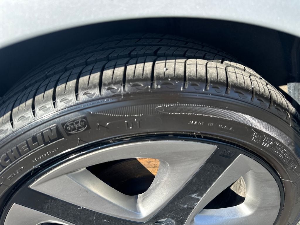 2019 Toyota PRIUS Limited