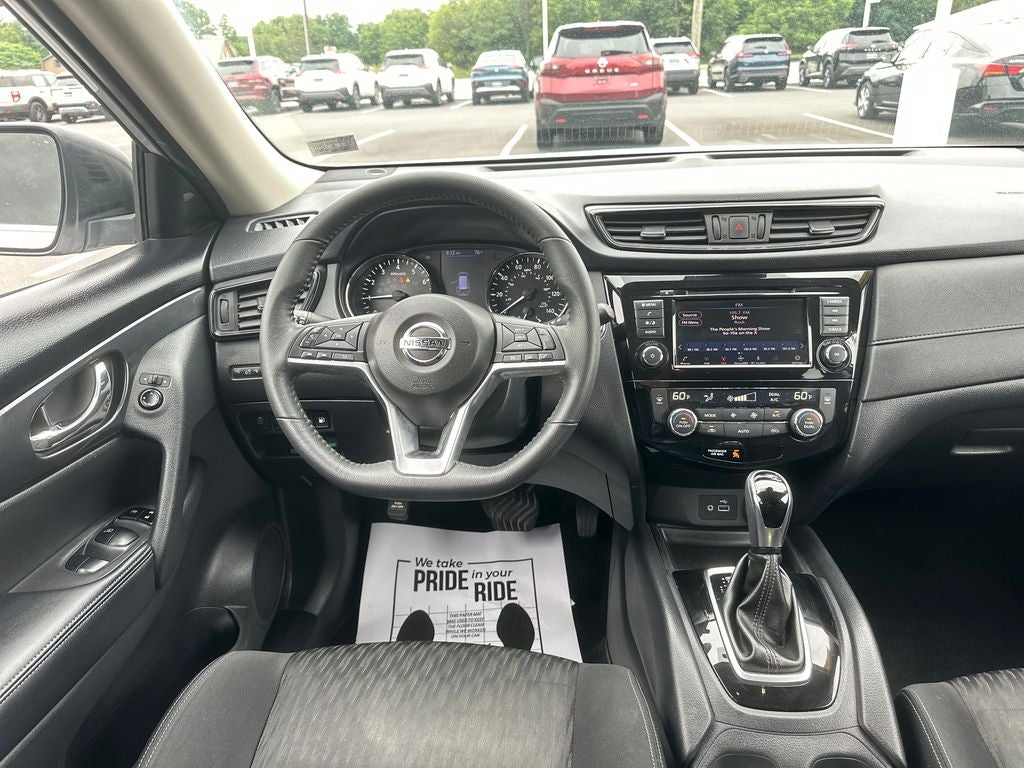2020 Nissan Rogue SV