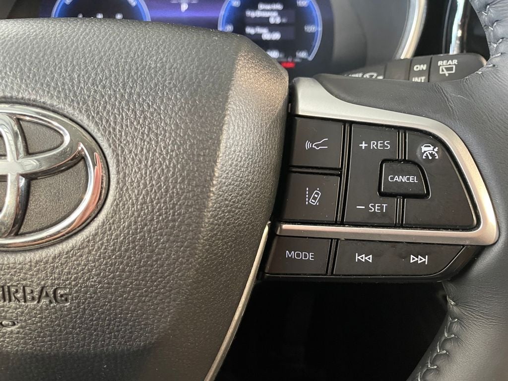 2024 Toyota Highlander Hybrid Limited