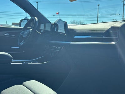 2025 Chevrolet Traverse AWD LT