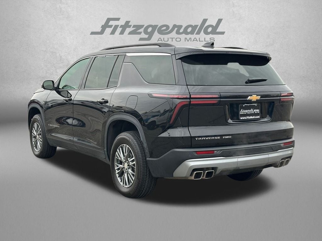 2025 Chevrolet Traverse AWD LT